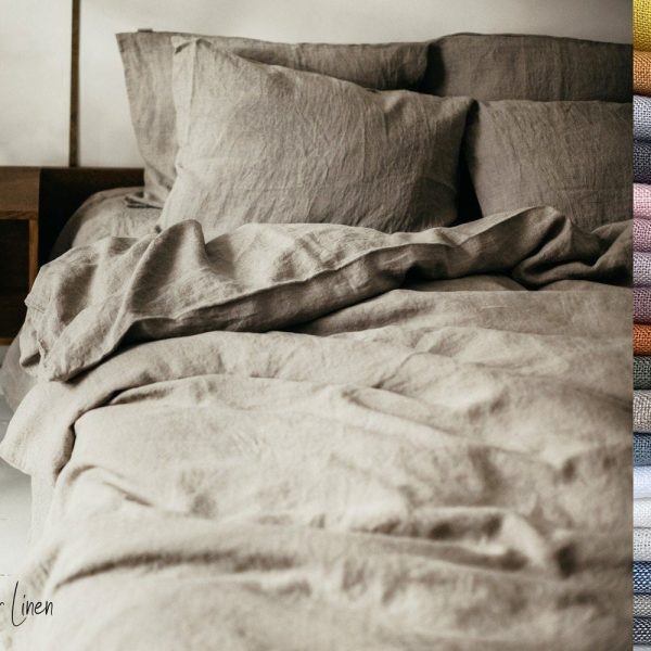 Linen bedding set. King or Queen size duvet cover with button closure and 2 envelope pillow cases in natural undyed color
