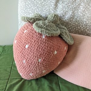 Crochet PATTERN | Strawberry Throw Pillow | Pink Decorative Cushion | LOWSEW pattern | PDF Instant Download