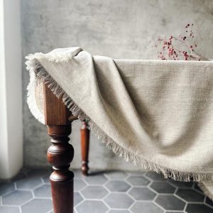 Raw edge linen tablecloth in gray melange with fringes/stylish heavyweight linen tablecloth/linen farm style tablecloth/free shipping