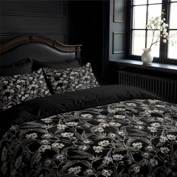 Gothic Floral Bedding, Spooky Tiki 3-Piece Duvet Cover & Pillowcases w Cute Goth Skull Flowers, Dark Cottagecore Aesthetic Home Decor Gift