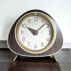 Wenge, Medium Size Wooden Face Retro Style Silent Desk and Table Clock / Size – 15cm / 5.90 inches