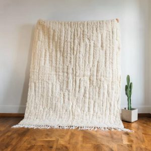 Luxurious Handwoven Wool Moroccan Rug – Soft Ivory Texture for Home Decor, Handmade Rug, White Pink Rug, Moroccan Carpet, Beni Ourain Rug