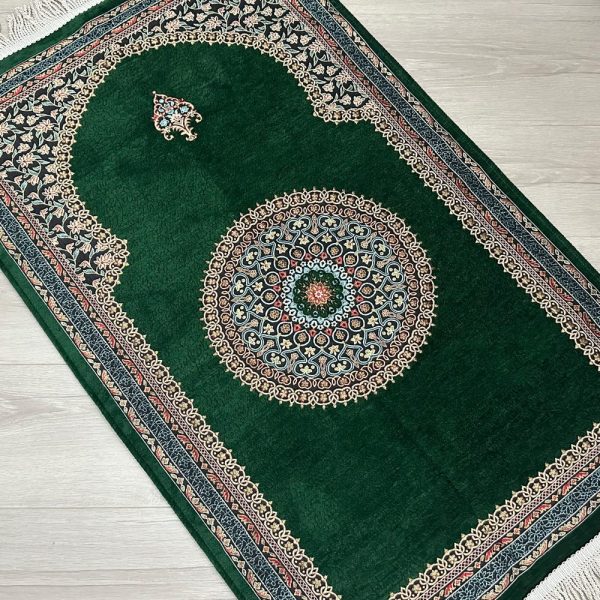 Traditional Sajjadah Silk Rug/ Muslim Rug/ Chenille Lined Prayer Rug/ Janamaz Rug/ Eid Gift/ Islamic Gift/Prayer Rug For Muslim/Ramadan Gift