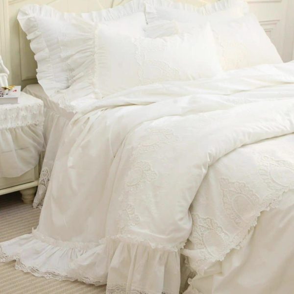 French Exquisite Hand Crafted Embroidered Floral Vase Lace Cotton Duvet Cover Set Princess Style Wedding Luxury Bedding Set Cream White