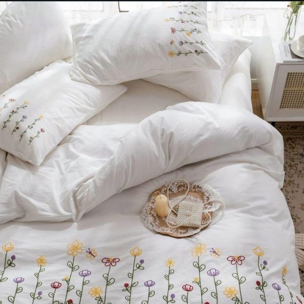 Organic Pure Cotton Embroidery Bed Sheet and Pillow Case, Vintage Flower Bedding Set, Double Bedding Set/Floral for King and Queen Bed Heart