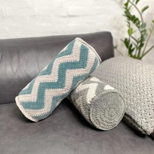 Crochet pattern: Mountains Pillow – Cylinder, lovely amigurumi